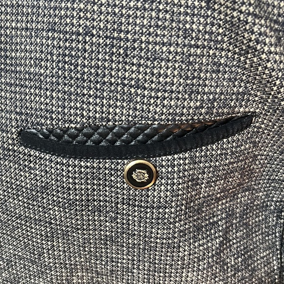 New Clothing World. Large Jacket. - Picture 16 of 16